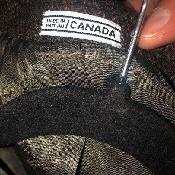 **100% Wool Canadian-Made Blazer - Club International by Tip Top Tailors** - Picture 5 of 5